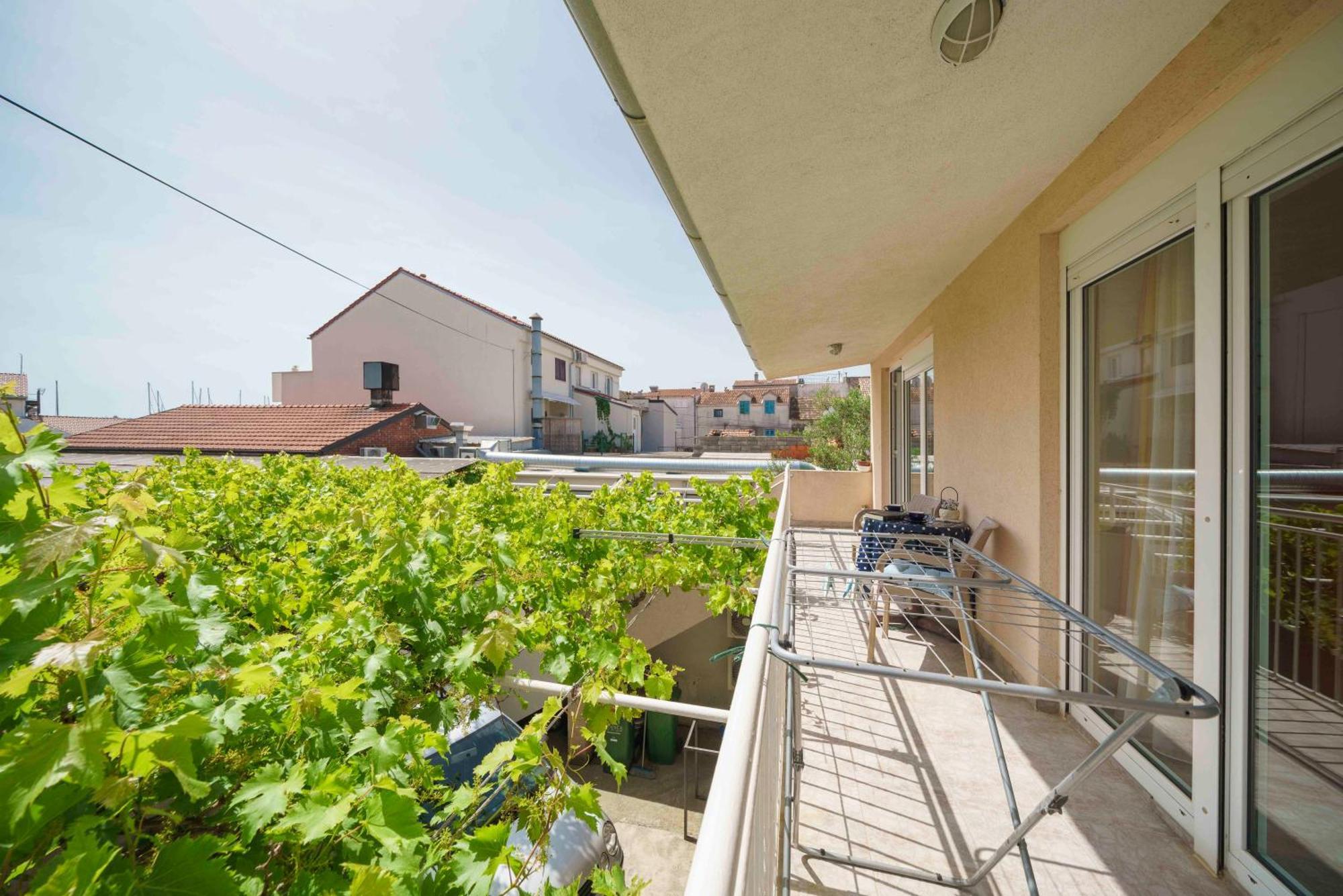 Apartments Vitis - City Centre - Free Parking Vodice Luaran gambar