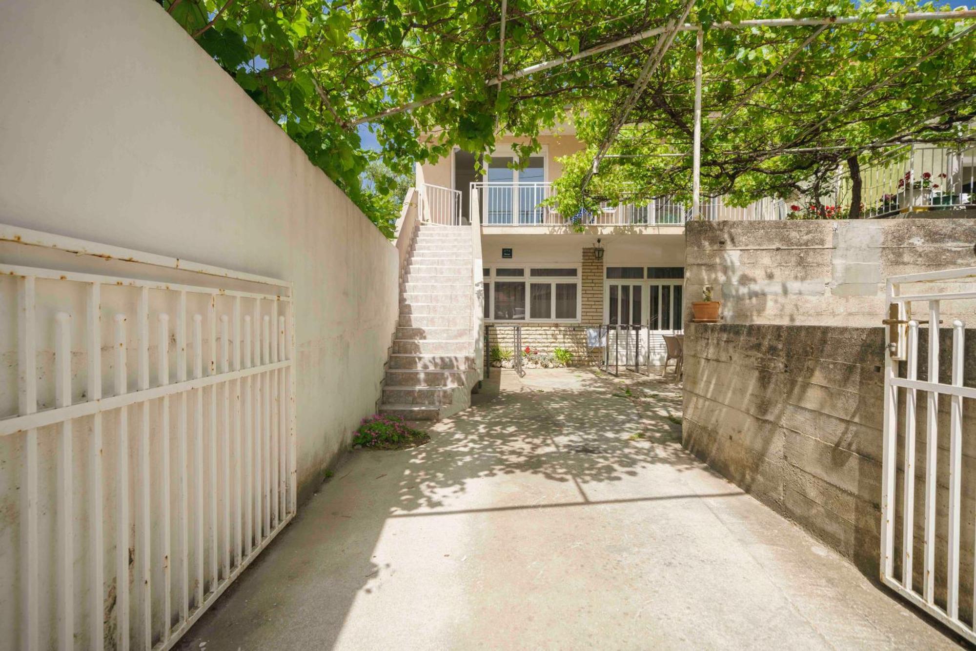 Apartments Vitis - City Centre - Free Parking Vodice Luaran gambar